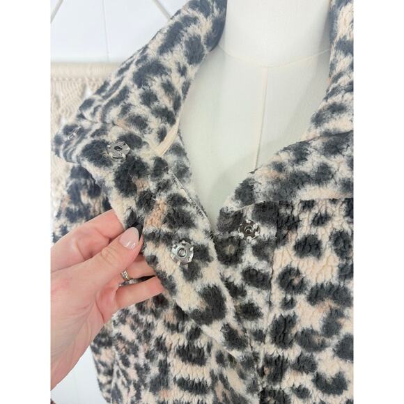 Billabong Cozy Days Leopard Print Sherpa Jacket Womens Small Fleece Teddy Coat - Picture 6 of 10